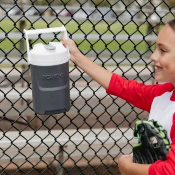 NEW Igloo Half Gallon Tumbler Jug Cooler Beverage Container Thermos 1/2 Gallon S - Picture 6 of 7